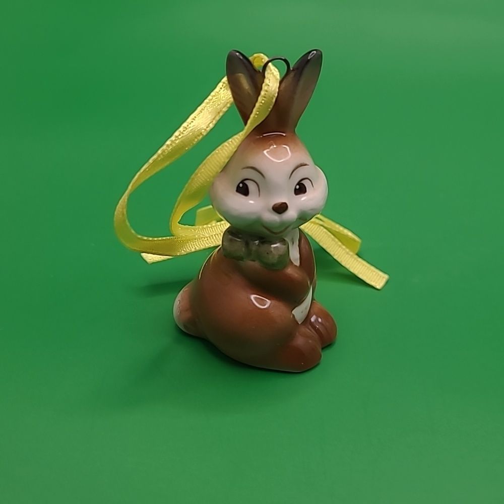 Goebel Easter "Picks of the Litter" 6 piece Rabbit ornament set - Picture 5 of 12